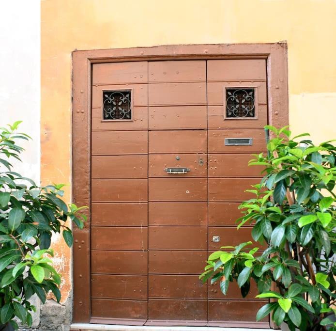 רומא Locanda Cappellari - Campo De' Fiori מראה חיצוני תמונה